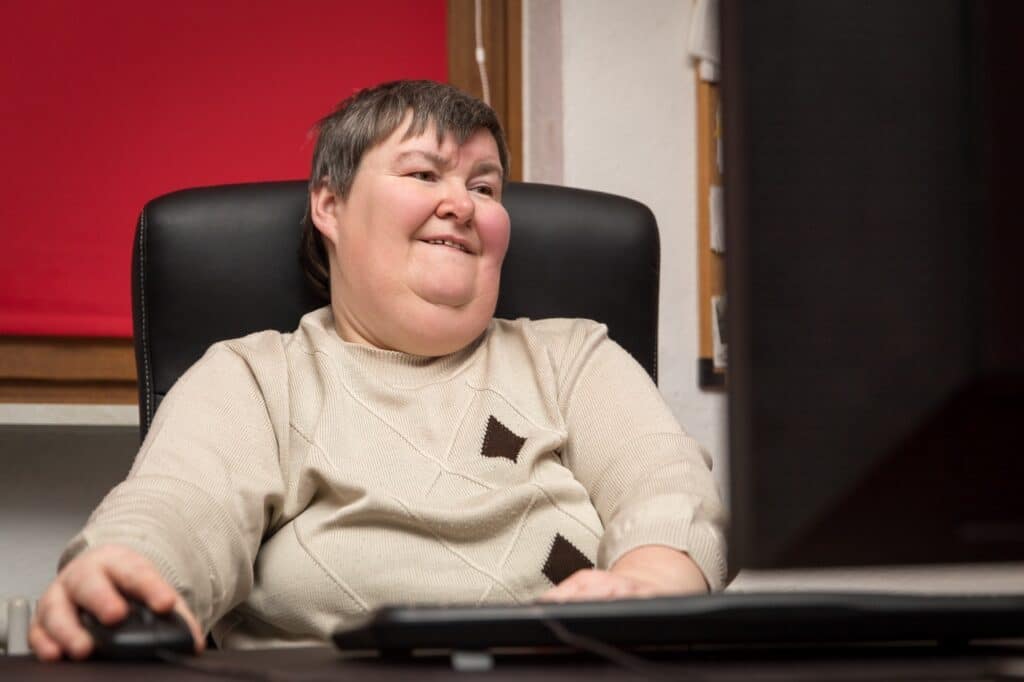 sheltered workshop supervisor tracking 14(c) commensurate wages alongside production contracts