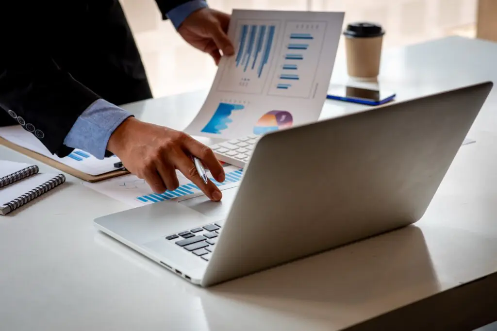 IDD agency finance director reviewing real-time accounts receivable and revenue cycle data