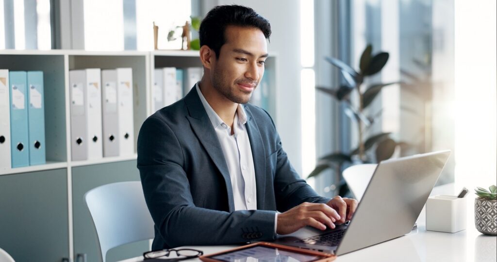 Program supervisor building a DSP schedule in Vertex WorkforceHub
